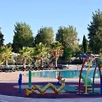 Mobil-home 4 Etoiles A Clim Piscine Proche 6 A 8 Pers