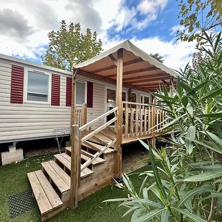 Camping Mobil-home 4 Etoiles A Clim Piscine Proche 6 A 8 Pers