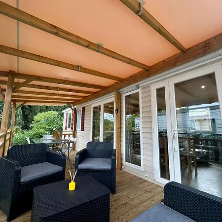 Mobil-home 4 Etoiles A Clim Piscine Proche 6 A 8 Pers Kamp alanı *