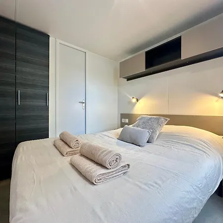 Kamp alanı Mobil-home 4 Etoiles A Clim Piscine Proche 6 A 8 Pers *