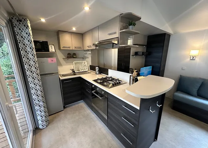 Κάμπινγκ Mobil-home 4 Etoiles A Clim Piscine Proche 6 A 8 Pers Valras-Plage